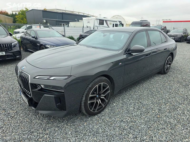 BMW Řada 7, BMW 740 xDrive